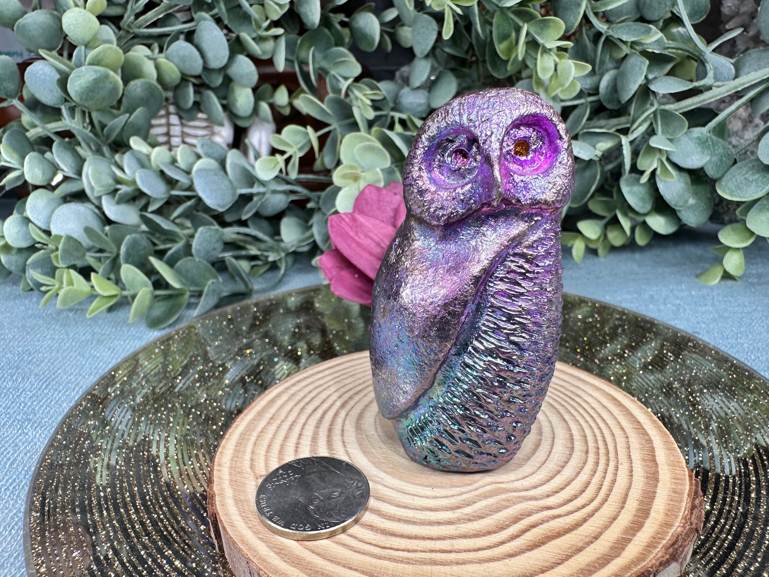 Bismuth Owl image 0