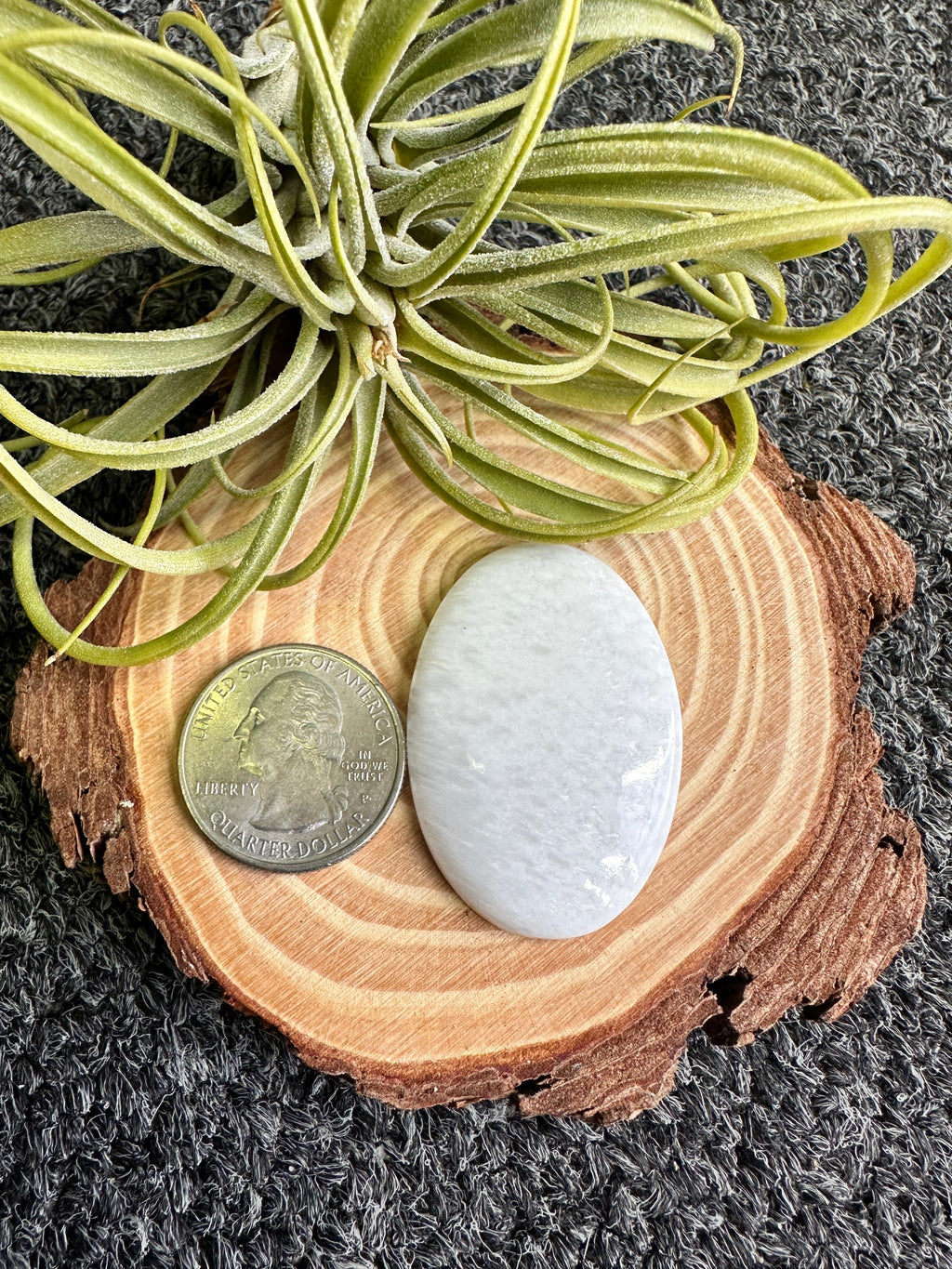 Scolecite cabachon image 0