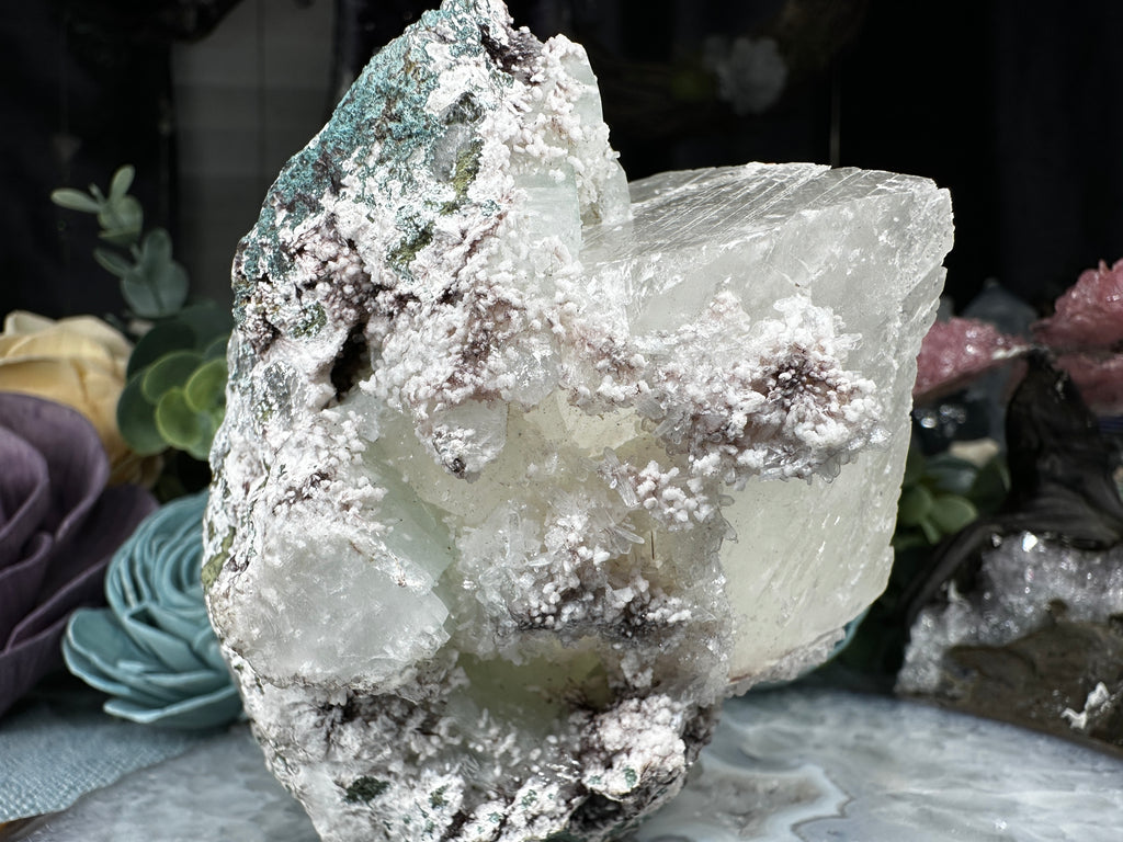Calcite on Apophyllite & Stilbite image 6